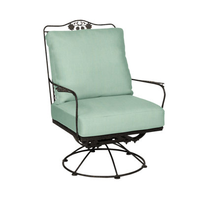 Chaise de patio pivotante à bascule Briarwood