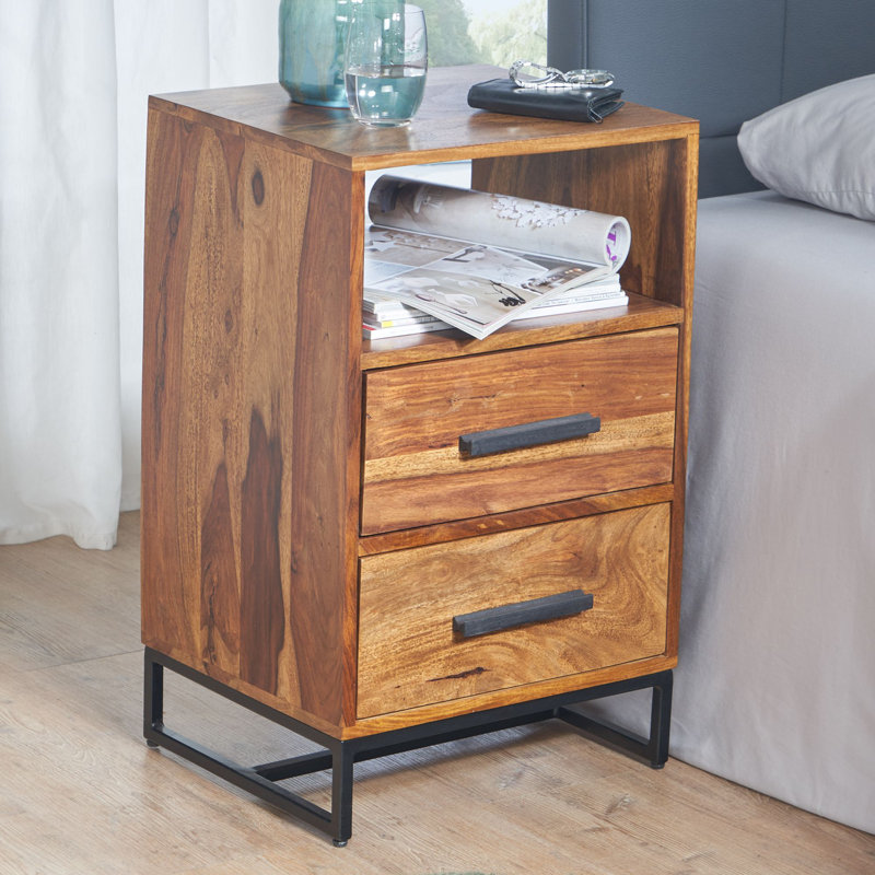 Turbeville 40cm W Iron Bedside Table