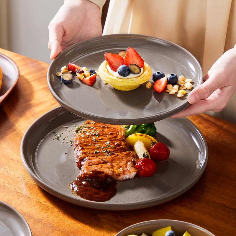24 Piece Stoneware Dinnerware Set - Service for 8 , Brown