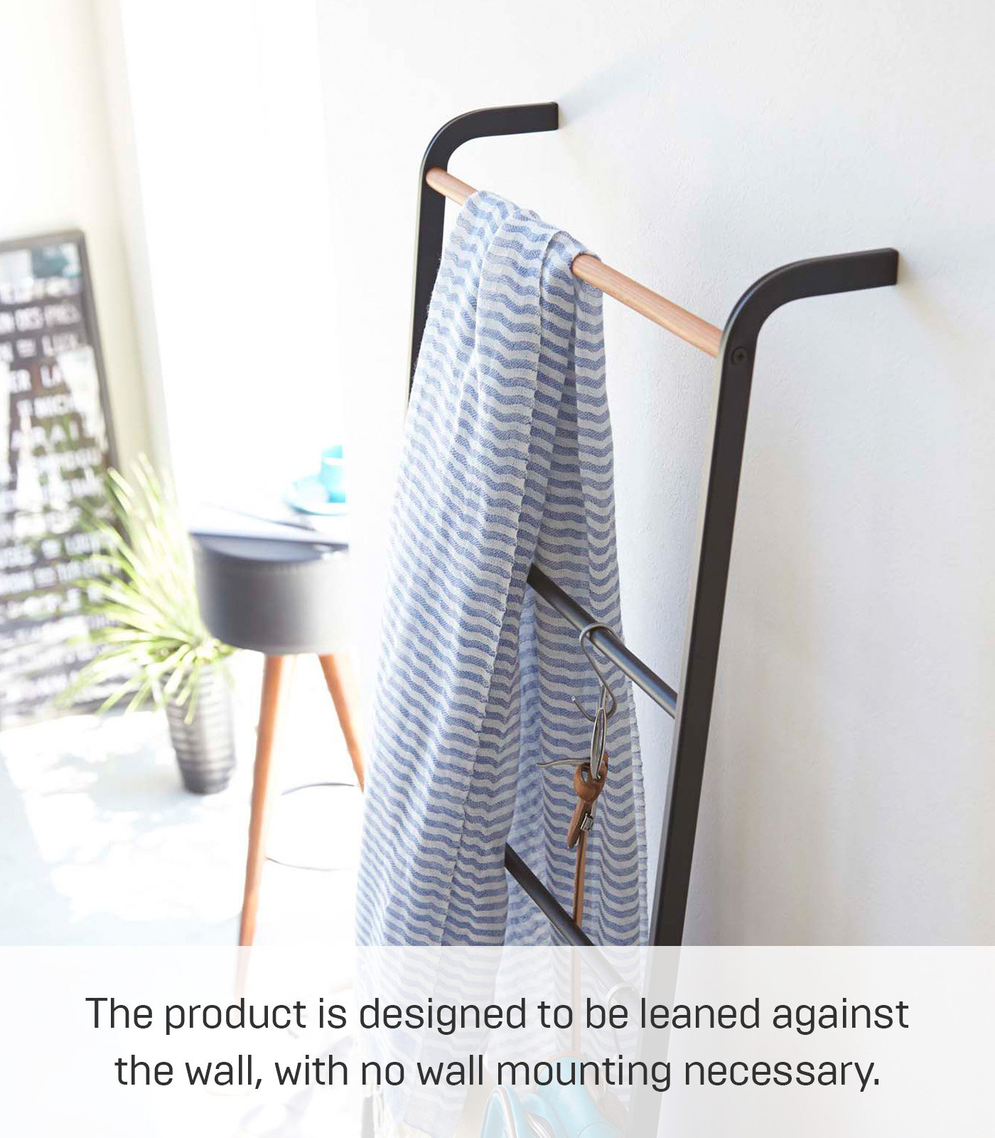 Yamazaki Home Leaning Ladder Rack, Steel, Black