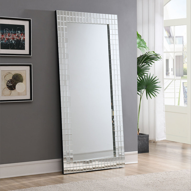 Accent Mirror