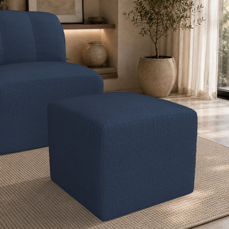 Pouf cube extérieur Praia de 22 po recouvert de tissu Sunbrella, Spectre indigo Sunbrella®