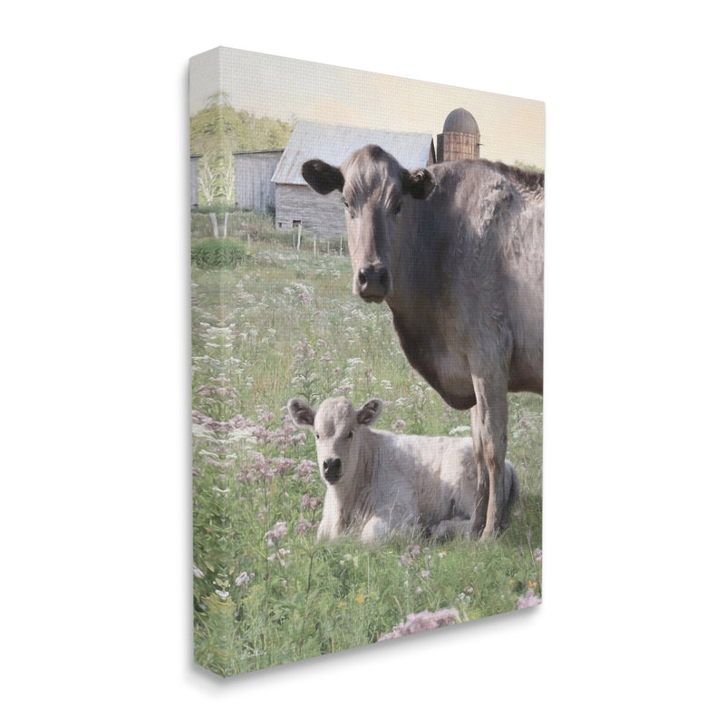 «Country C best and Calf Farm Meadow» par Lori Deiter - photographie sur toile tendue, H 20 po x l 16 po x P 1,5 po