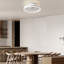 Le ventilateur de plafond de 20 po peut osciller à 360 degrés et s'incliner à 20 degrés-426553952