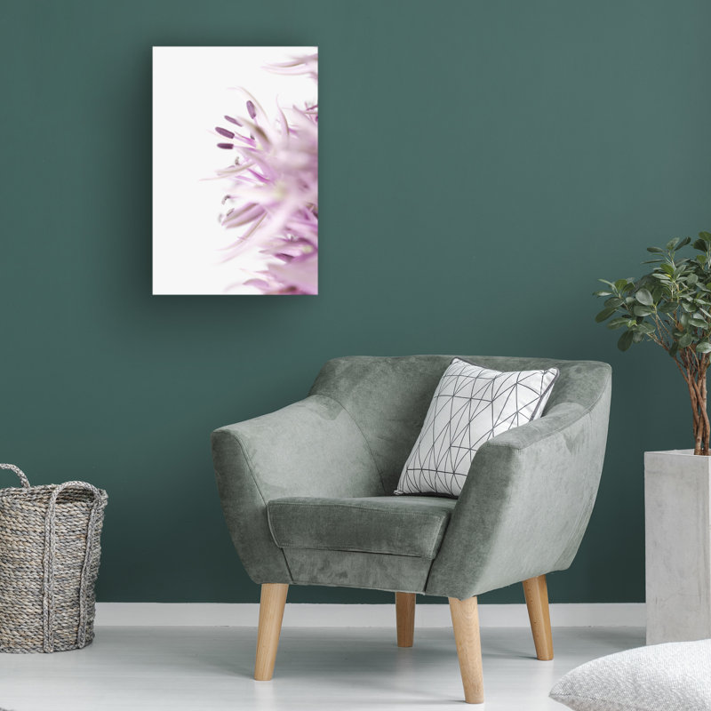 Fleur mauve sur toile, H 19 po x l 12 po x P 2 po