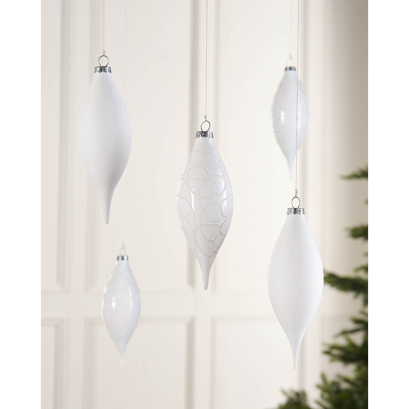 14.71cm Solid Colour Plastic / Acrylic Bauble, White