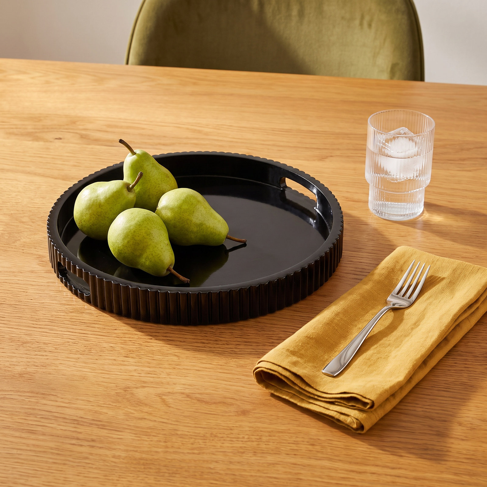 Ribbed Round Serving Tray