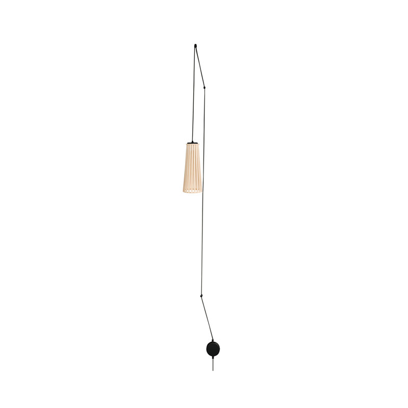 Motsinger Wallchiere, Brass