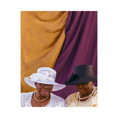 «Prayer of Drapery», art mural par Sydney A. Foster | 2019 Series Portrait of Mother and Daughter in Black Southern Life