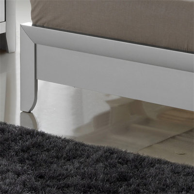 Contemporary Silver Champagne Full Bed