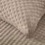 Ensemble de couvre-lit matelassé brodé en velours microfibre 3 pièces, taupe, taille king-135104803-135104805