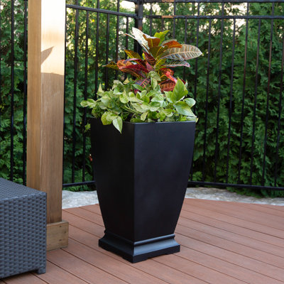 Myung Window Box Planter