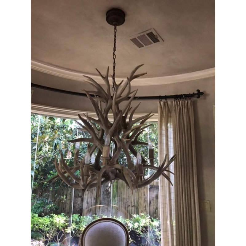 Lustree 8 lumières façon bougie/classique Lanier, Blanchie au soleil