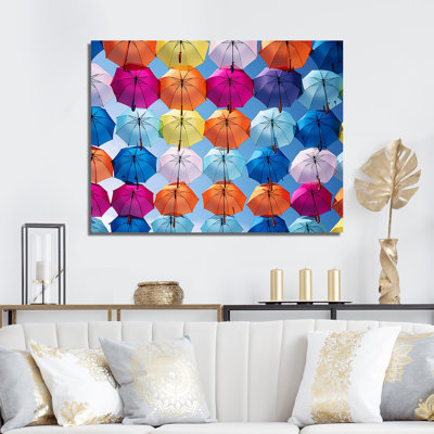 Ciel rempli de parapluies colorés IV sur toile