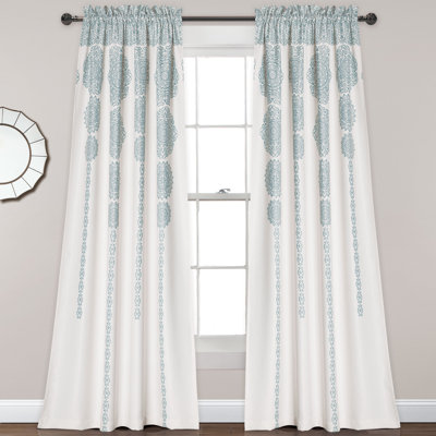 Panneaux de rideaux obscurcissants et thermiques avec passe-tringle Stripe Medallion