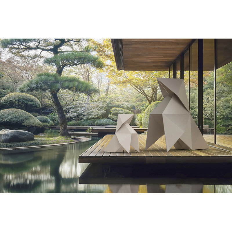Bird Garden Statue, Garnet