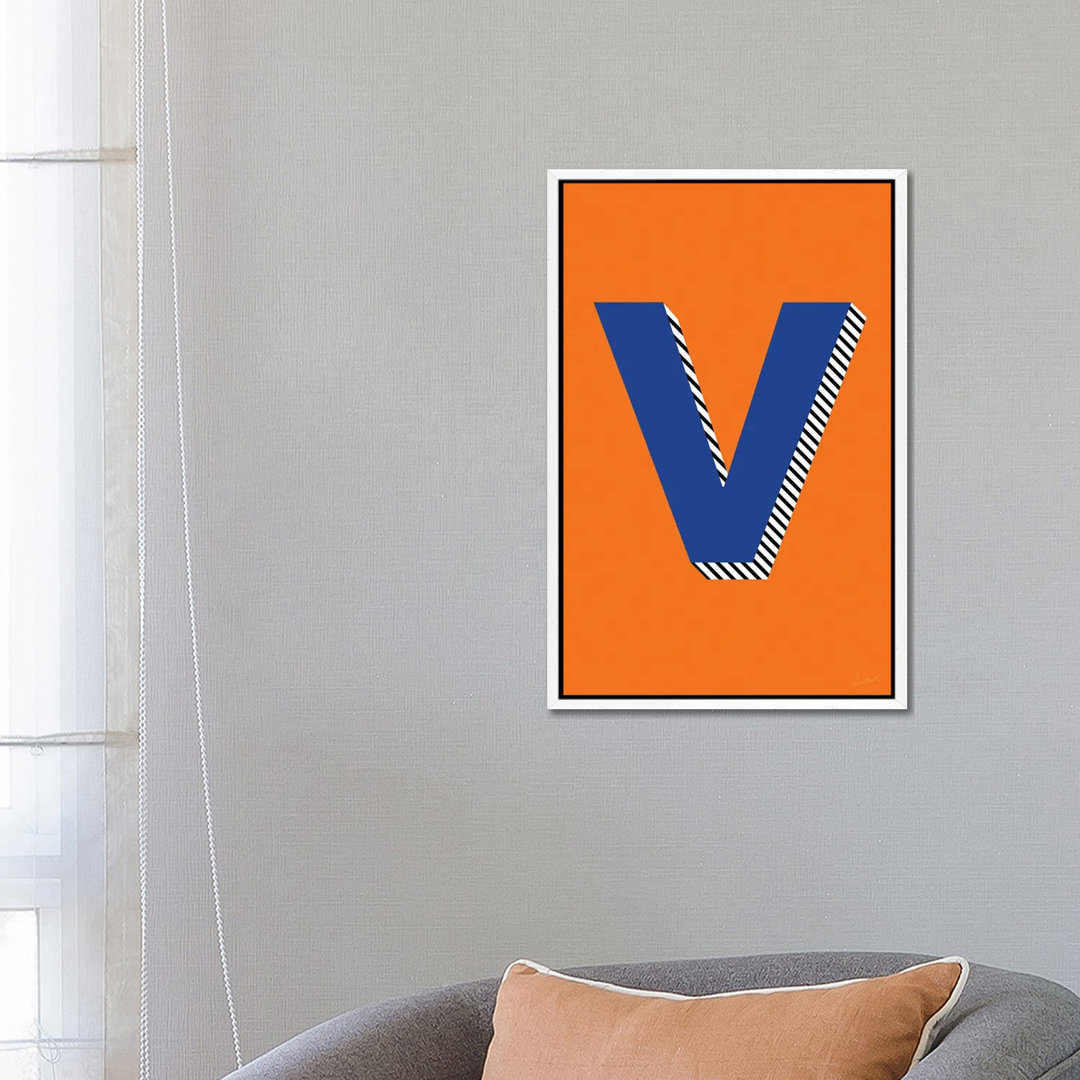 Letter V von Eleanor Stuart - Galerie-verpackte Leinwand Giclée auf Leinwand