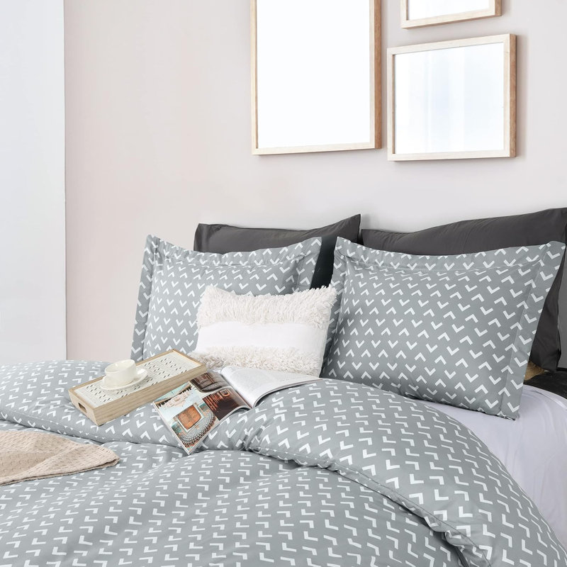 Utopia Bedding Duvet Cover Queen Size - 3 Piece with Zipper Closure - 1 Comforter Cover 90X90 Inches & 2 Pillow Shams 20X26 Inches (Yellow) Comforter Not Included
