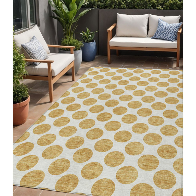 Tapis intérieur lavable à pois doré et ivoire 5 pi x 8 pi