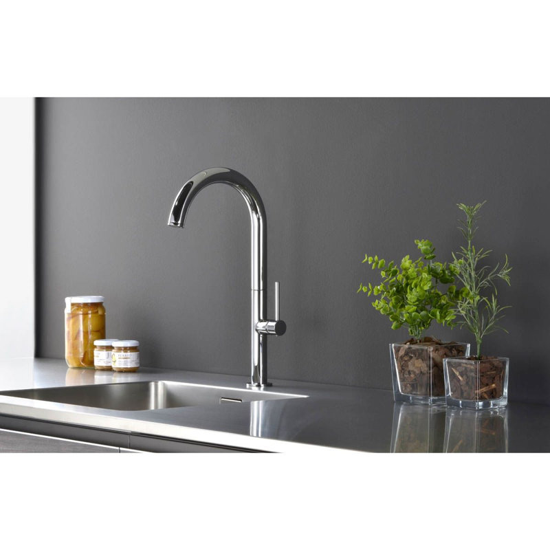 Chef Single Handle Kitchen Faucet