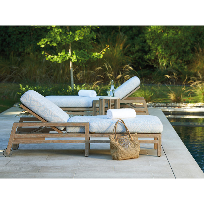 Chaise Lounge