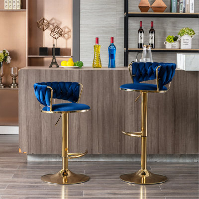 Ensemble de 2 tabourets de bar, avec repose-pieds chromé et base pivotante à hauteur réglable en velours + tabouret de bar simple Golden Leg