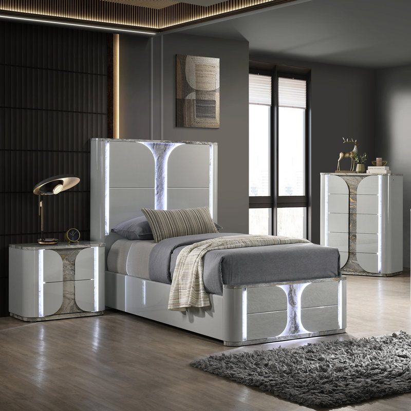 Ensemble de chambre à coucher 3 pièces Petersfield, Double, 3 Pcs: Bed, Chest, Nightstand