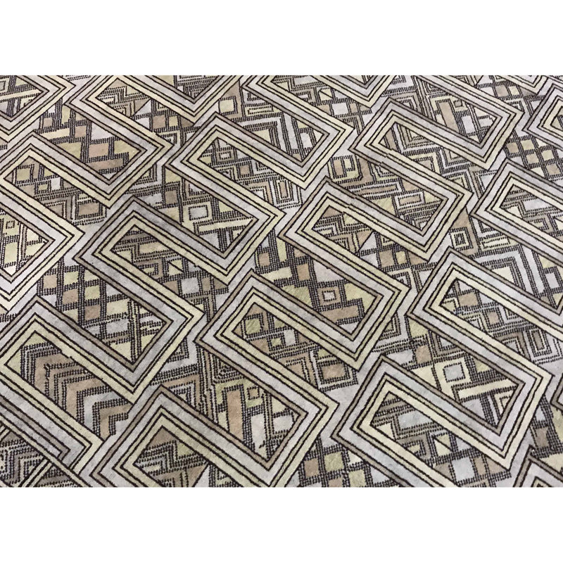 Hand-Knotted High-Quality Gray Area Rug