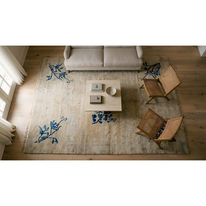 Petit tapis chinois antique en laine nouée et rectangulaire de style éparpillé des années 1920