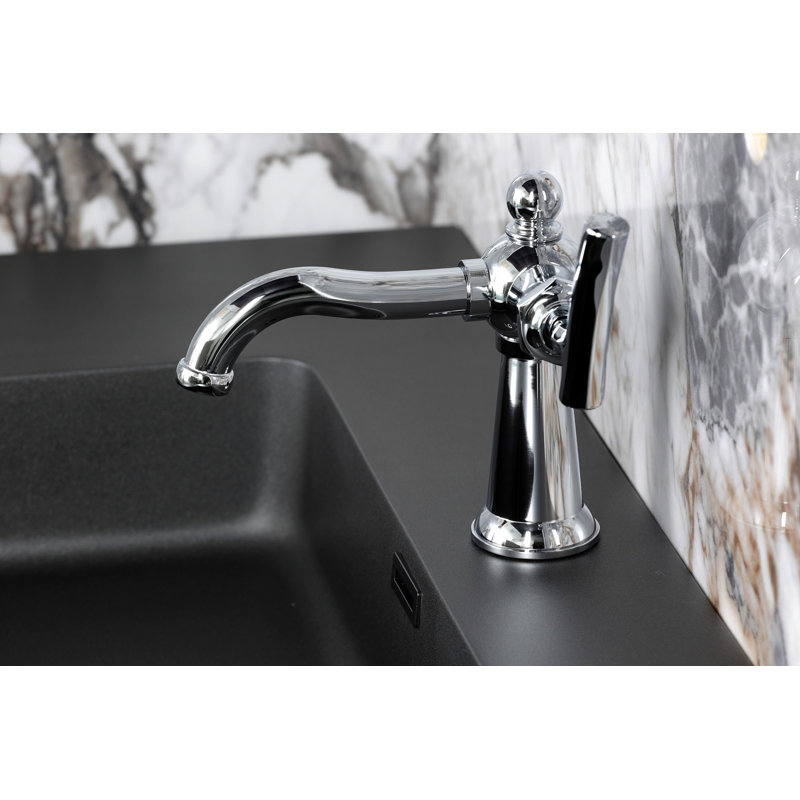 Robinet de salle de bain 1 trou à fixation sur le comptoir avec drain Kingston, Chrome poli