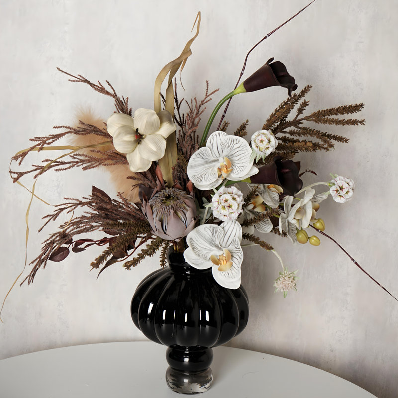 Ornements de fleurs simulées