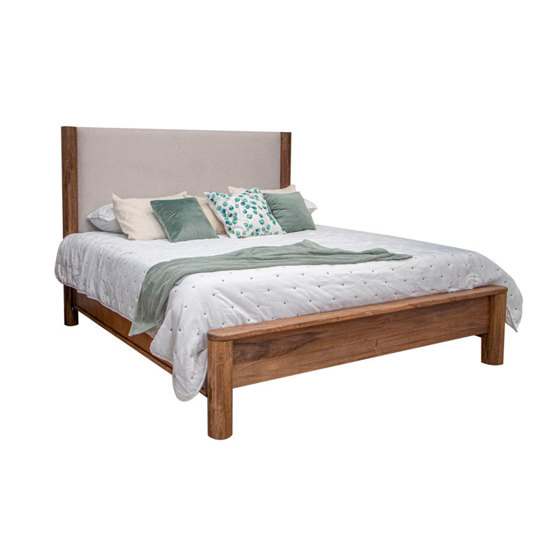 Olimpia Upholstered Platform Bed