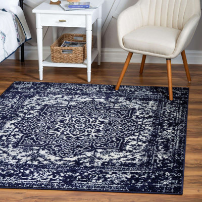 Endesha Oriental Indoor Rug