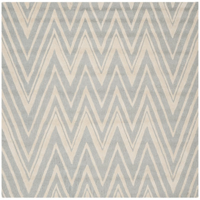 Sanyla Hand Tufted Wool Chevron Rug