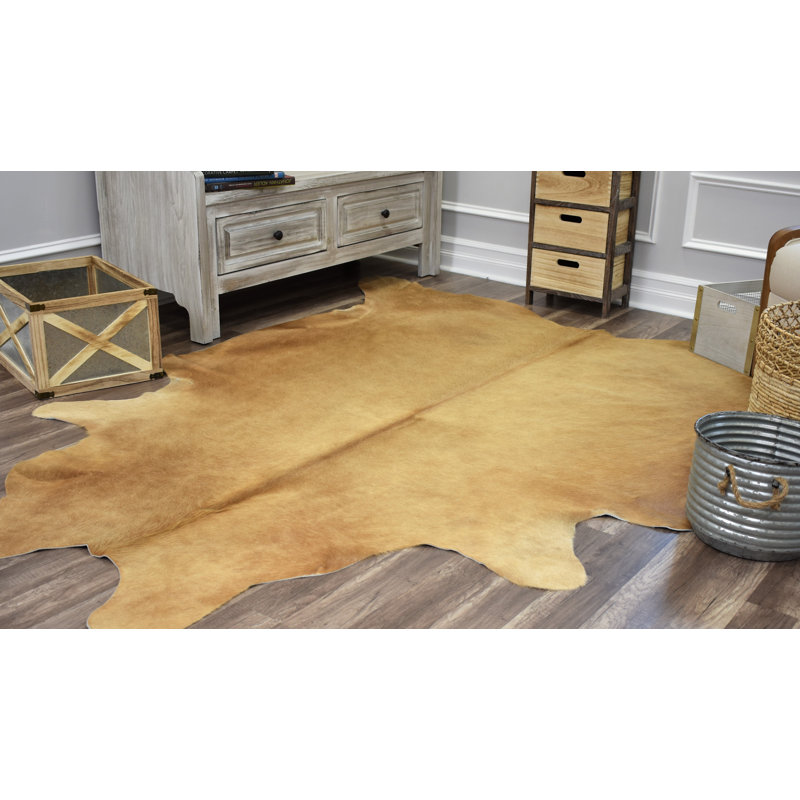 Charlize Cowhide Animal Print Indoor Rug, Novelty 6' x 8'