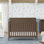 Lit de bébé convertible 6-en-1 Delta Kids, brun teck