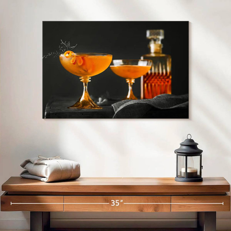 Yarlin Juniper Manhattan Cocktail, H 16 po x l 24 po