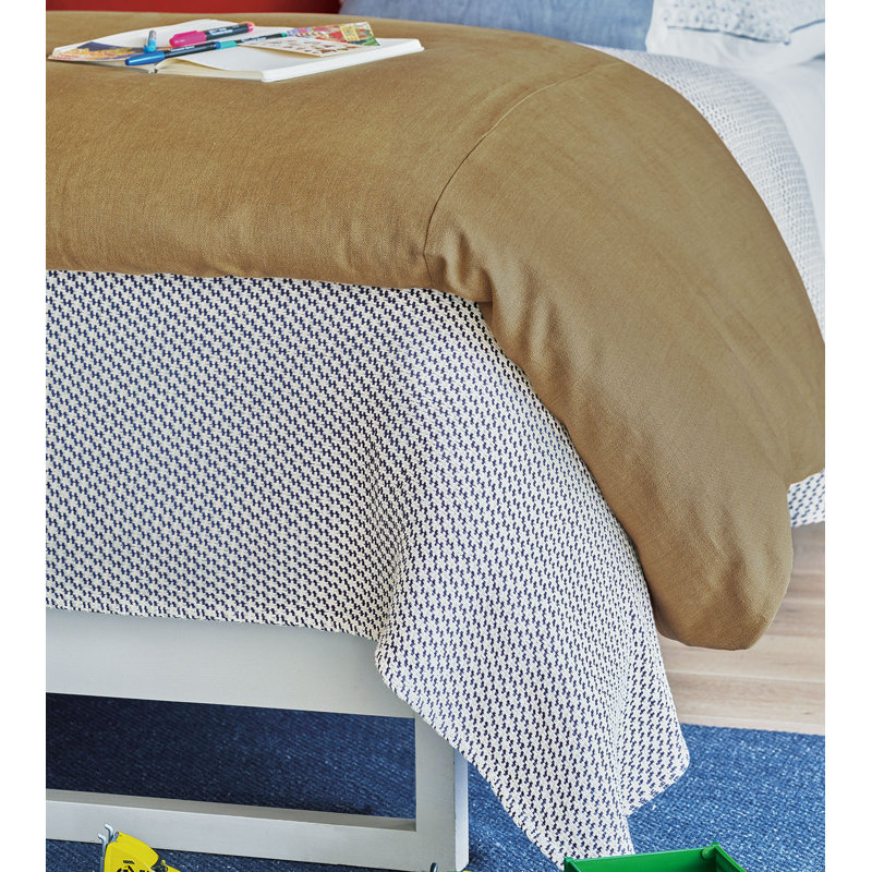 Trillium Linen Duvet Cover & Insert, Queen Comforter