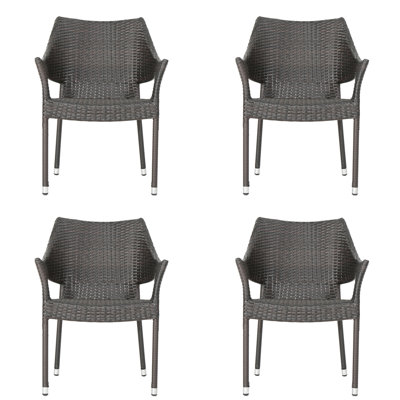 Chaise d'extérieur en résine (excluant la table)