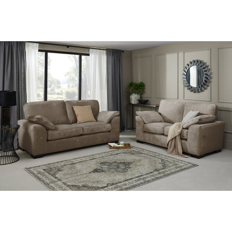 Yelena 2 - Piece Living Room Set, Nutmeg