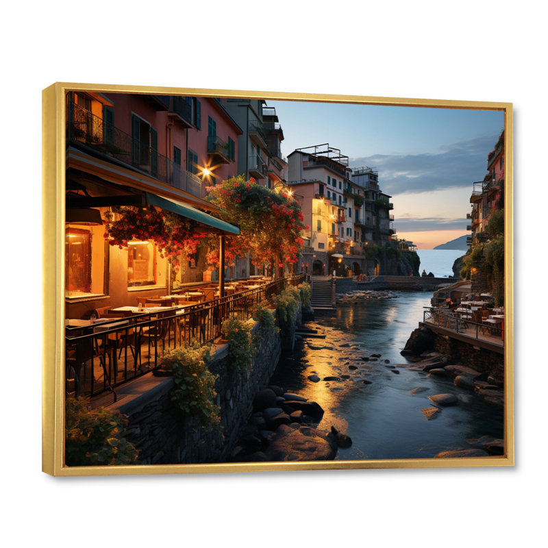 Beige Italy Cinque Terre II - Italy Canvas Art Print, H 30 po x l 40 po x P 1,5 po, Cadre flottant doré