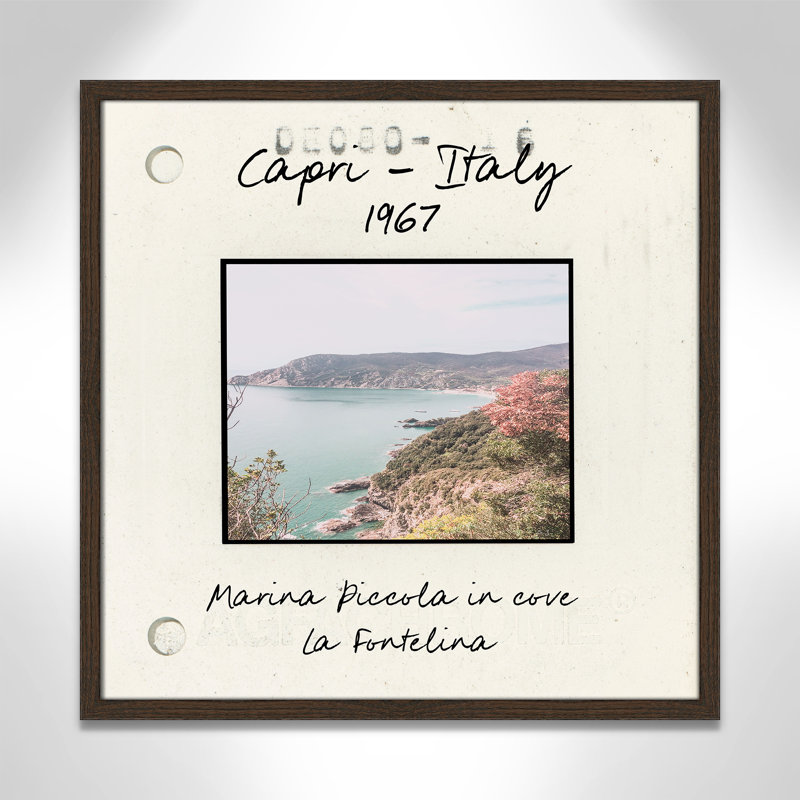 Capri Italie - Marina Picolla dans La Fontalina, par Susan Jill, Papier avec cadre photo noyer