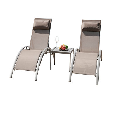 Ensemble de 3 chaises longues de piscine extérieure - Chaise longue réglable en aluminium avec table d'appoint en métal - Structure antirouille - Pour terrasse, pelouse, bord de piscine, jardin - Couleur kaki - 5 positions - Tissu à séchage rapide