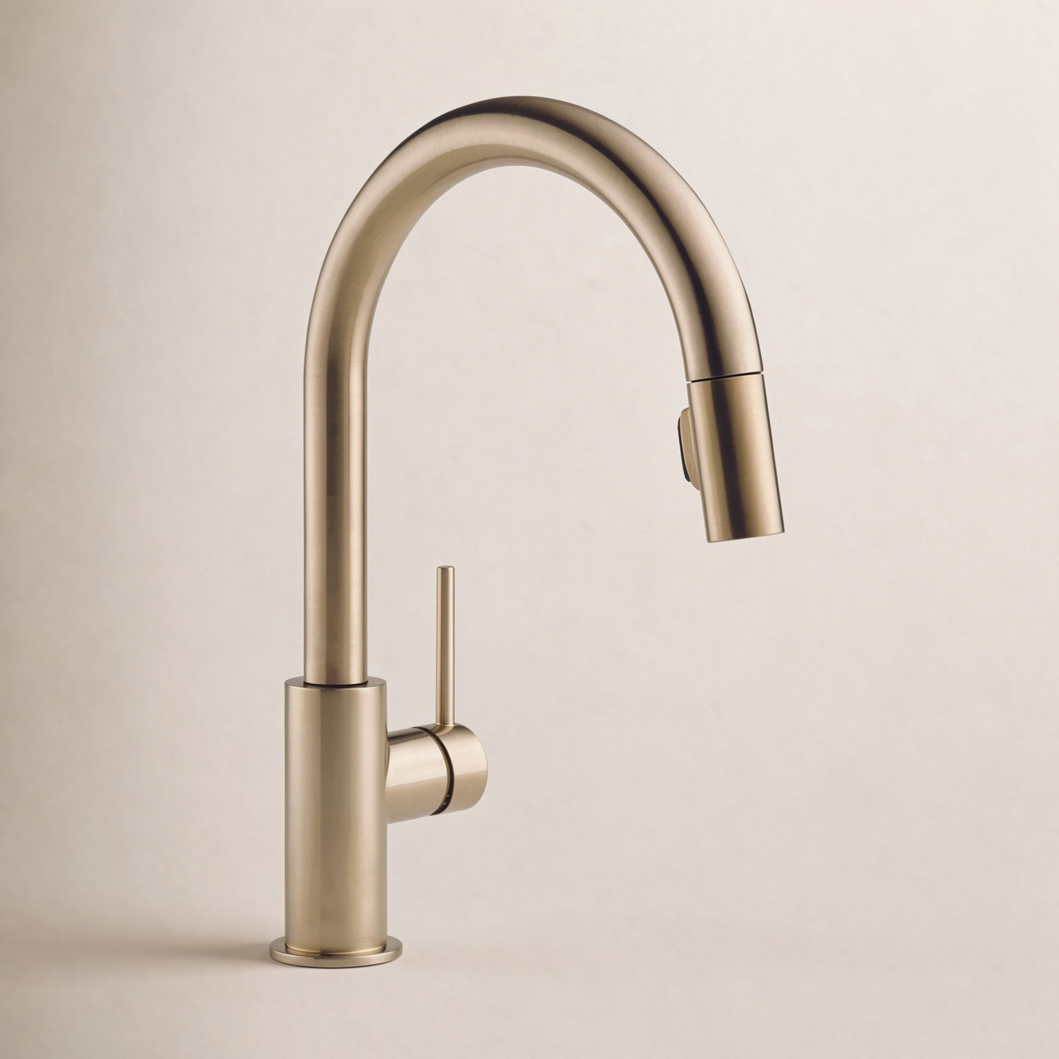 Trinsic Pull-Down Kitchen Faucet, Champagne Bronze