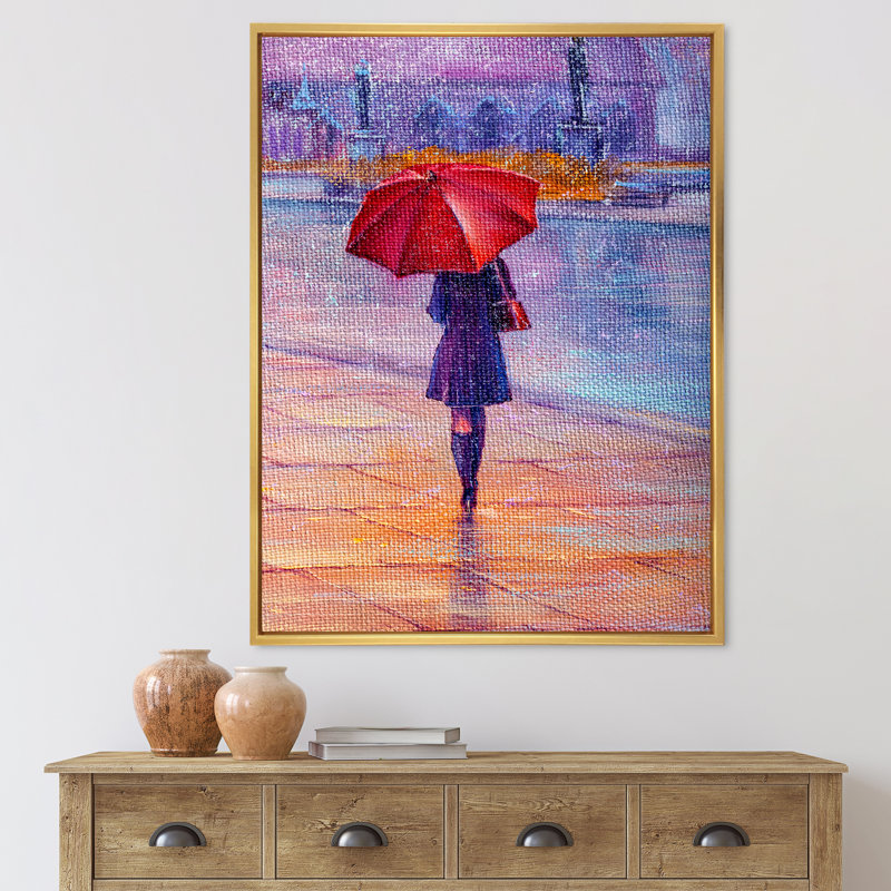 Femme marchant avec un parapluie rouge sous la pluie - peinture sur toile, Cadre flottant doré, H 32 po x l 16 po x P 1 po