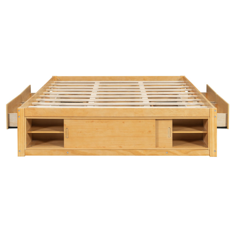 Structure de lit plateforme grand format avec 4 tiroirs de rangement et un casier de rangement au pied de lit, sans tête de lit, design moderne et peu encombrant - naturel