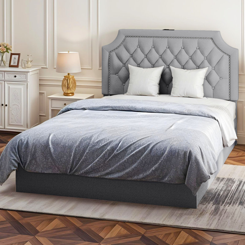  Tufted Upholstered Storage Bed With 4 Underbed Drawers & Charging Ports, Grey, Full / Double
