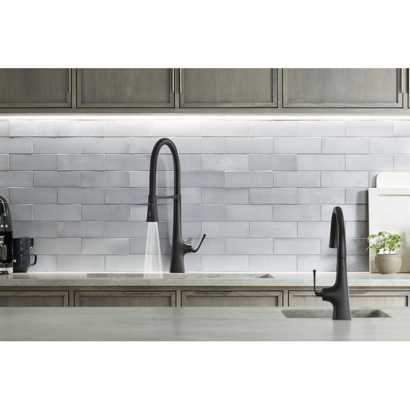 Graze Bar Swing Spout, Matte Black