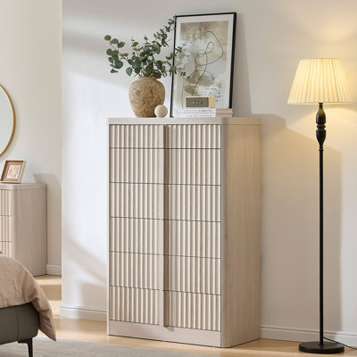 Fluted Dresser for Bedroom, 48.6" Modern Chest of Drawers with Curved Profile Design, Solid Wood Handle for Bedroom, Living Room, Hallway, White Alder