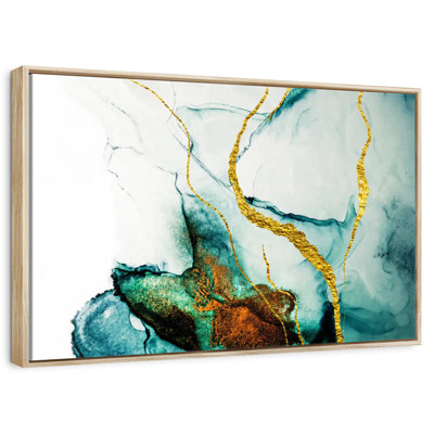 Lucilla Gold Streaks